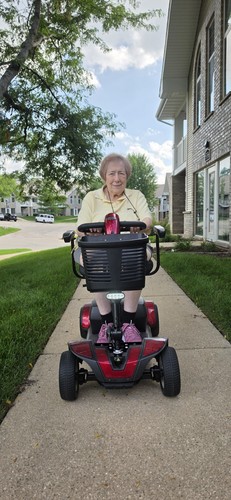 Pride mobility sport - go-go,